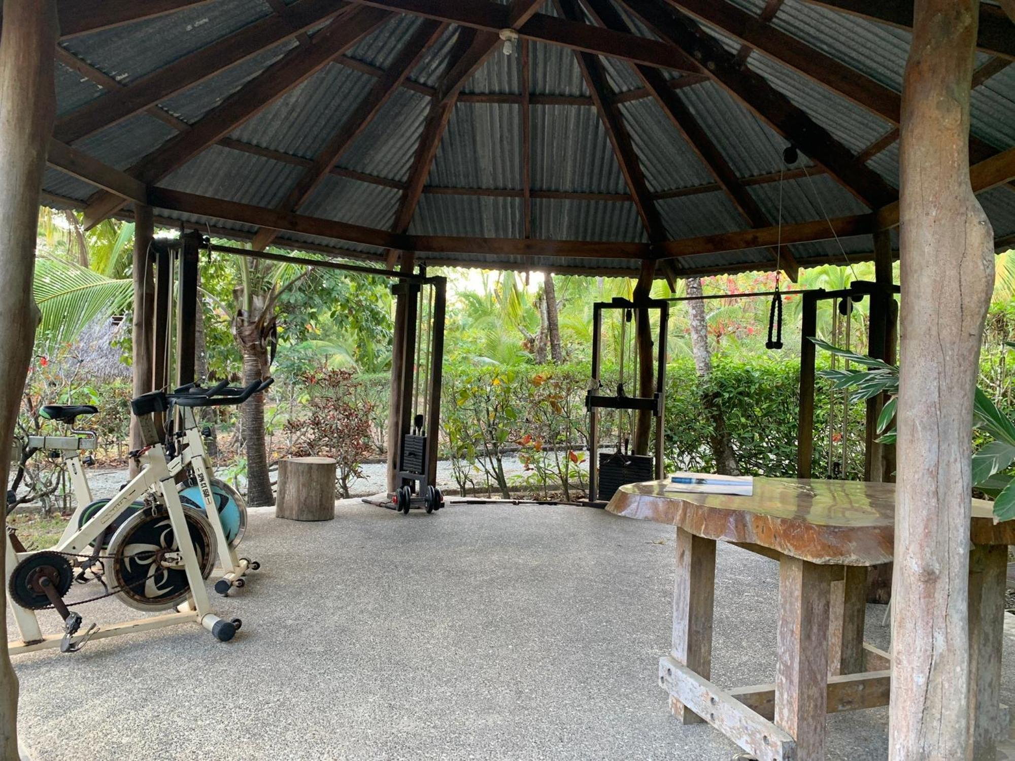 Mal Pais Surf Camp Hotel Playa Santa Teresa  Luaran gambar