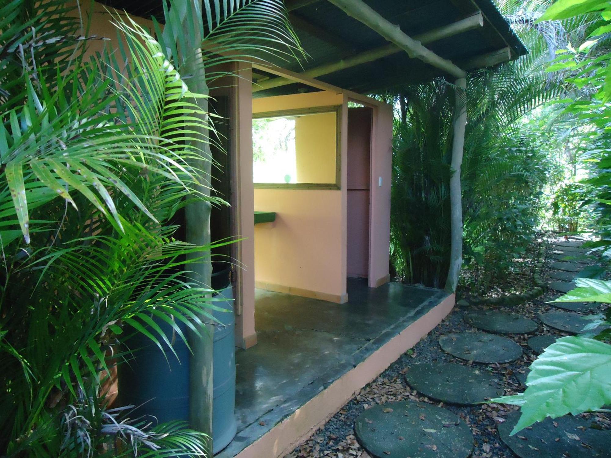 Mal Pais Surf Camp Hotel Playa Santa Teresa  Luaran gambar