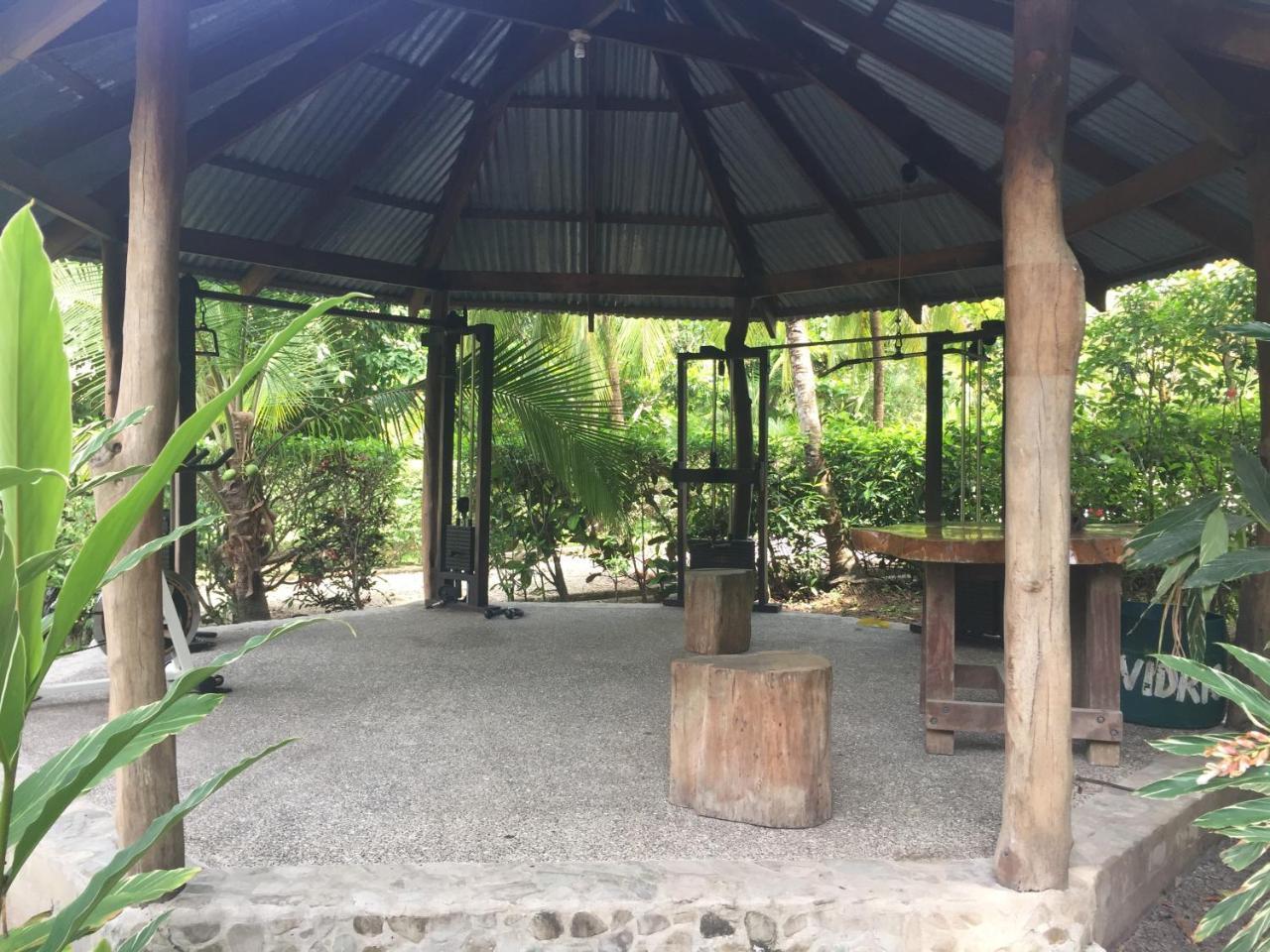 Mal Pais Surf Camp Hotel Playa Santa Teresa  Luaran gambar